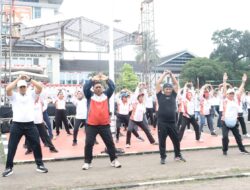 Ribuan Warga Padati Jalan Sehat HUT ke-80 RI dan Maluku