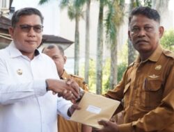 Pemkot Ambon Serahkan Pojok Baca ke Desa/Negeri/Kelurahan – 80 Buku + Perlengkapan, Dorong Literasi untuk Generasi Indonesia Emas 2045